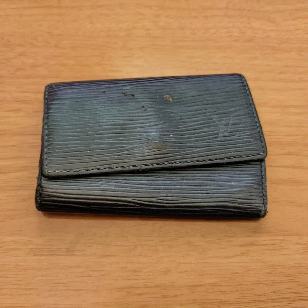Louis Vuitton Epi Key Holder/Wallet #1142💥PRICE DROP💥